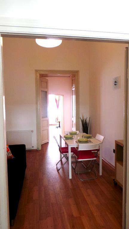 Sinagoga Apartment Budapesta Cameră foto