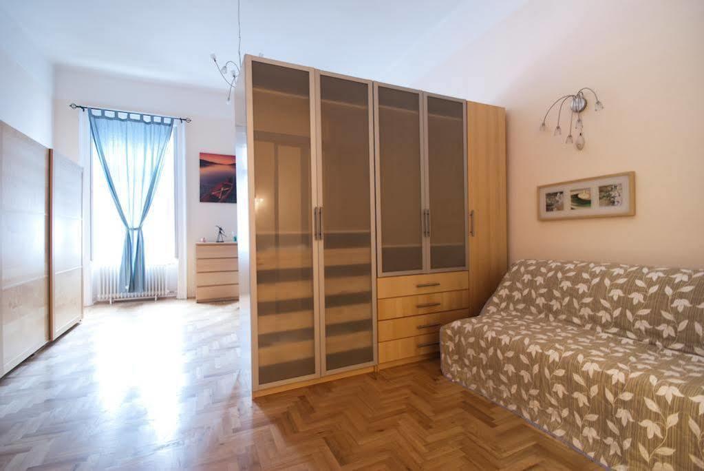 Sinagoga Apartment Budapesta Exterior foto